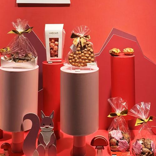 LÄDERACH WINDOW DISPLAY